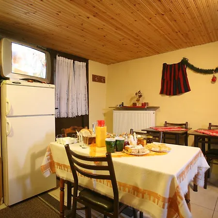 Guest house Eleni's Agios Athanasios (Pella)